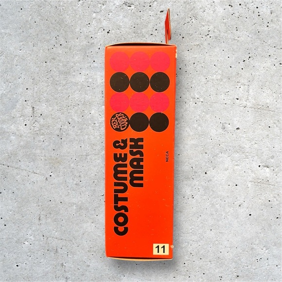 NECA Alien Action Figure - Picture 2 of 4